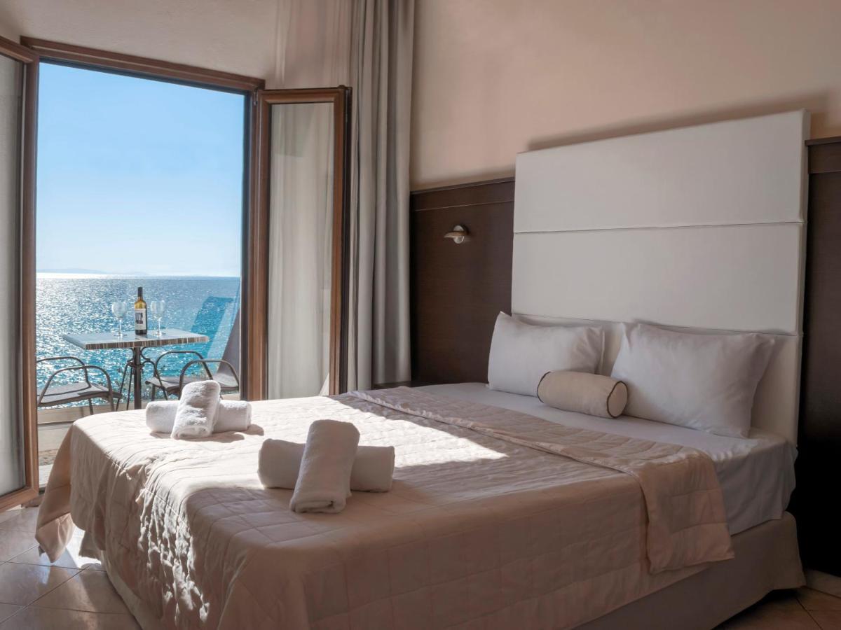 Beach Hotel Kapahi Pefkari Eksteriør billede