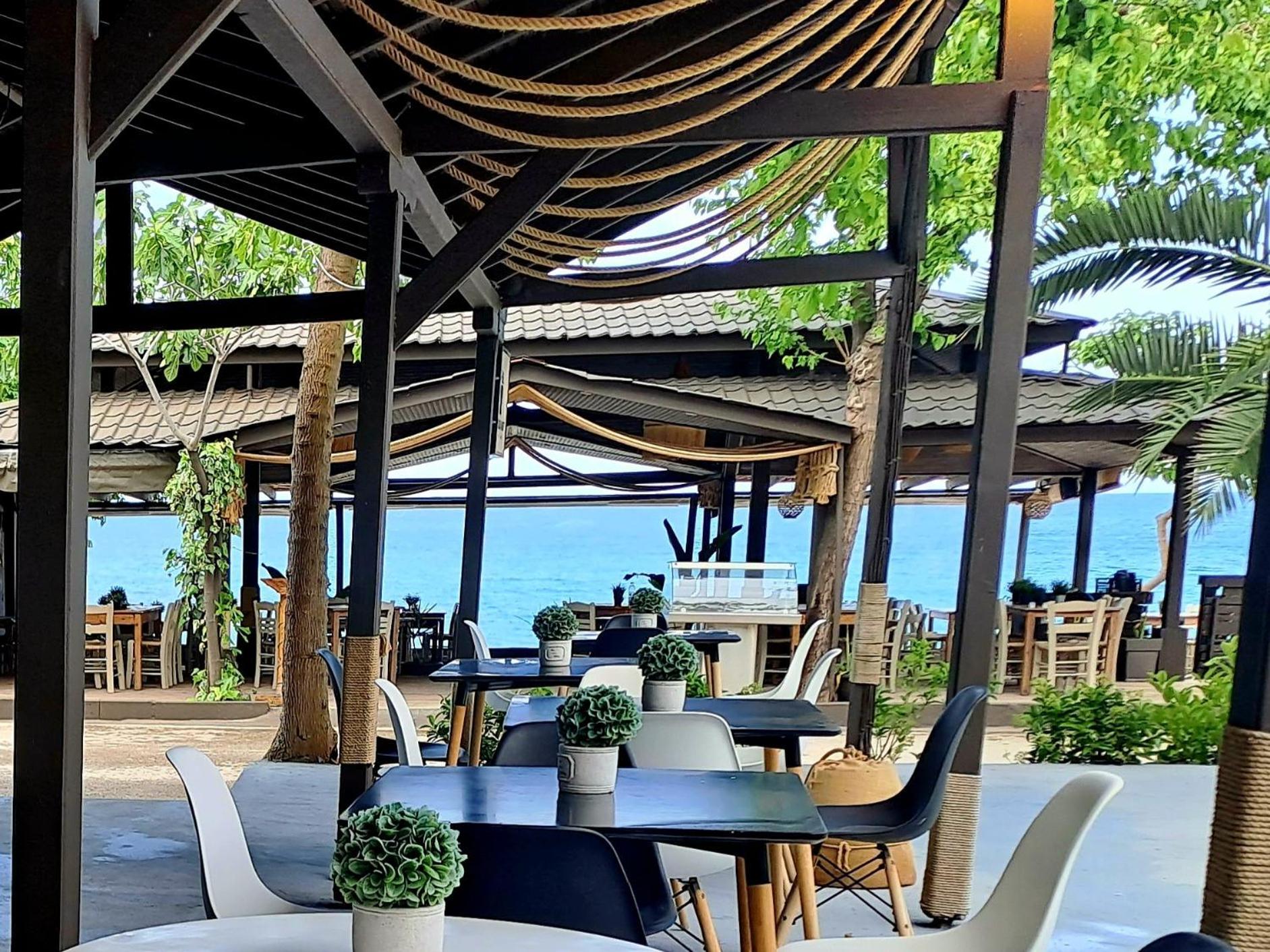 Beach Hotel Kapahi Pefkari Eksteriør billede