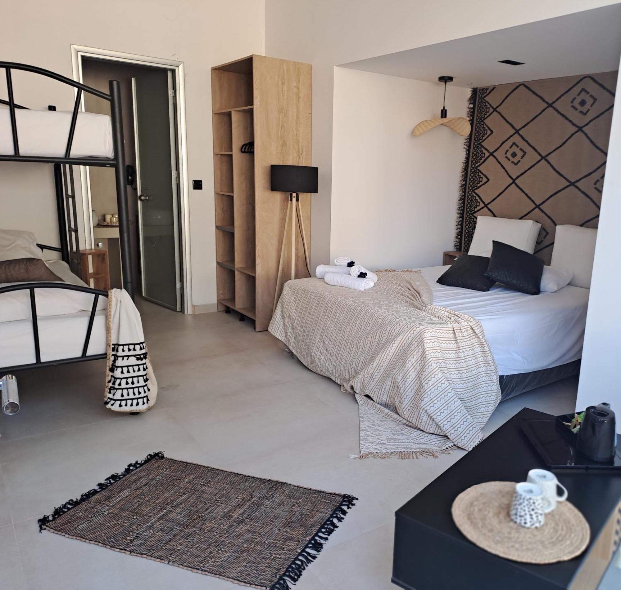 Beach Hotel Kapahi Pefkari Værelse billede